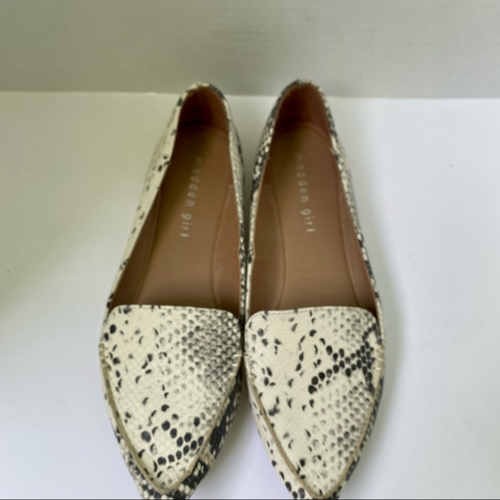 Madden Girl Woman’s Leather Snake Skin Loafers size 6.5